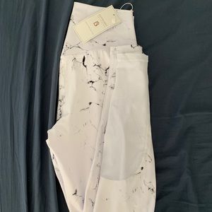 NWT Buffbunny Onyx Leggings in White Marble